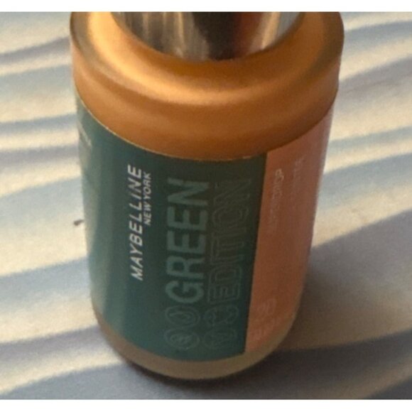 Maybelline Green Edition Superdrop #20 Tinted Oil Jojoba - Picture 3 of 5